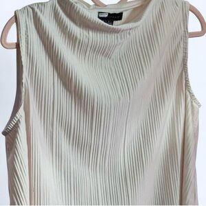 Sanctuary Cream Pleated Sleeveless Blouse